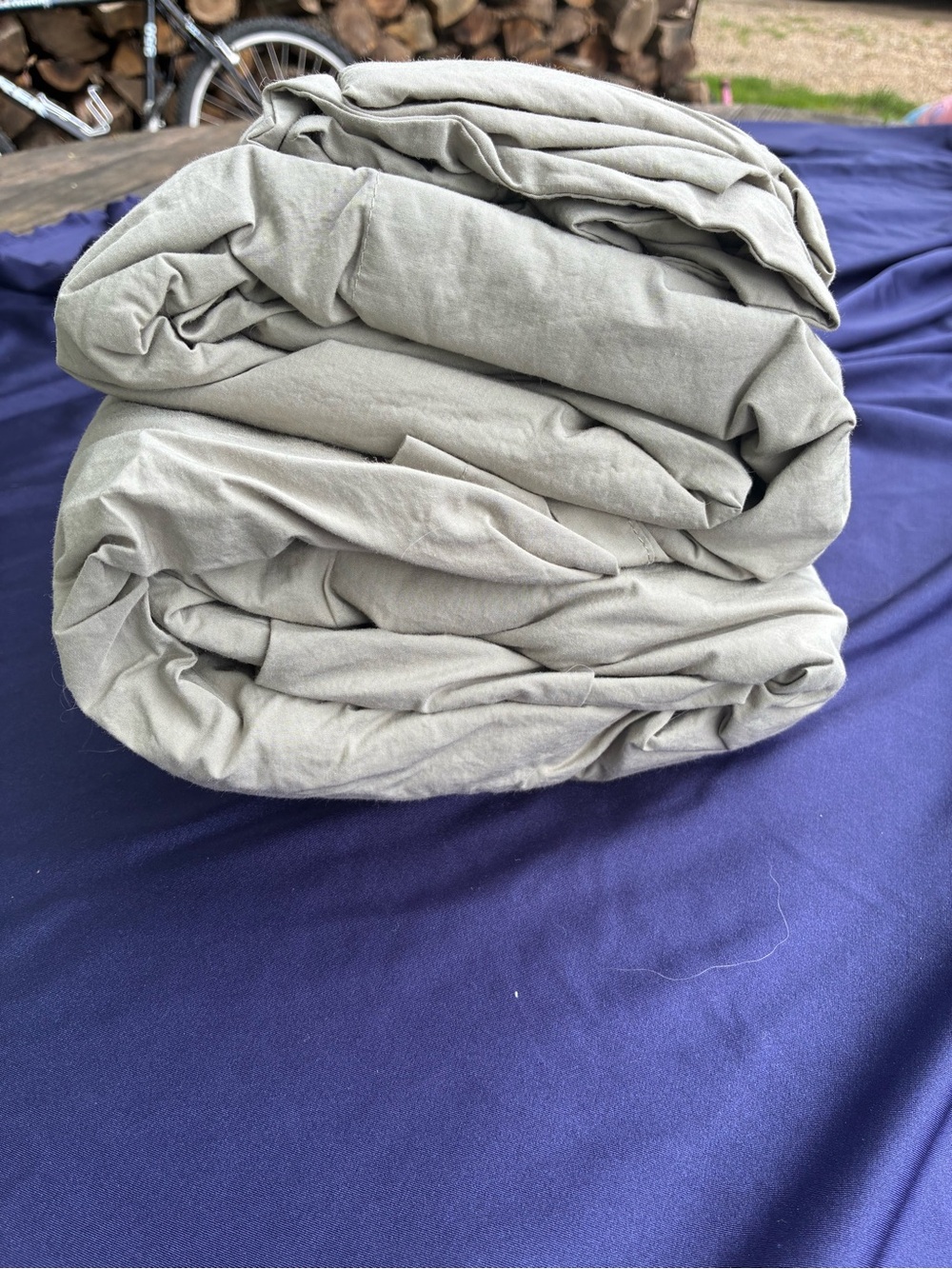 Coyuchi Neutral Gray Bedding Bag with Deep Blue Sheet - Picture 3 of 6